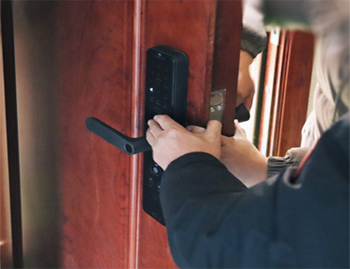 龙马潭24小时上门开锁公司